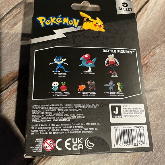 Pokemon Select Evolution Multi-Pack Toxel & Toxtricity Battle Figure - Picture 3 of 4